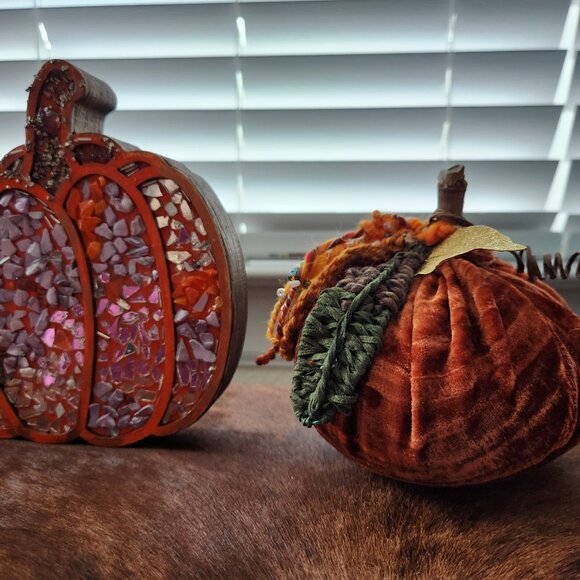Handmade seasonal decoration, pumpkins few sizes. - Picture 2 of 3